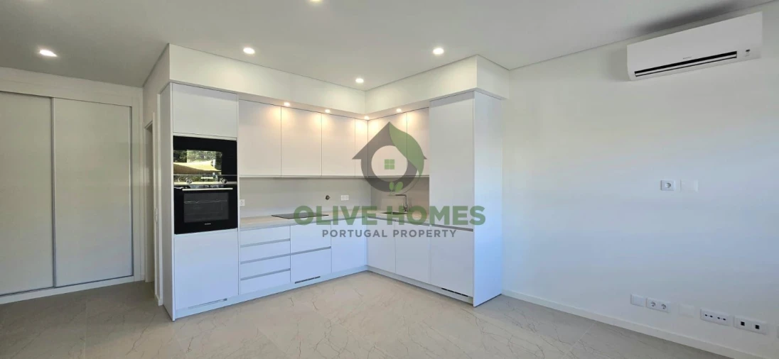 Apartamento T2 para Venda em Quarteira Foto 24