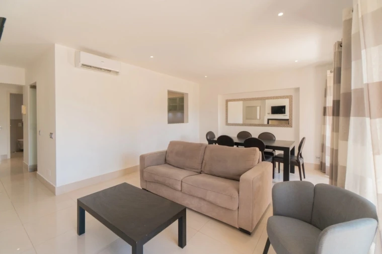 Apartamento T2 para Venda em Quarteira Foto 8