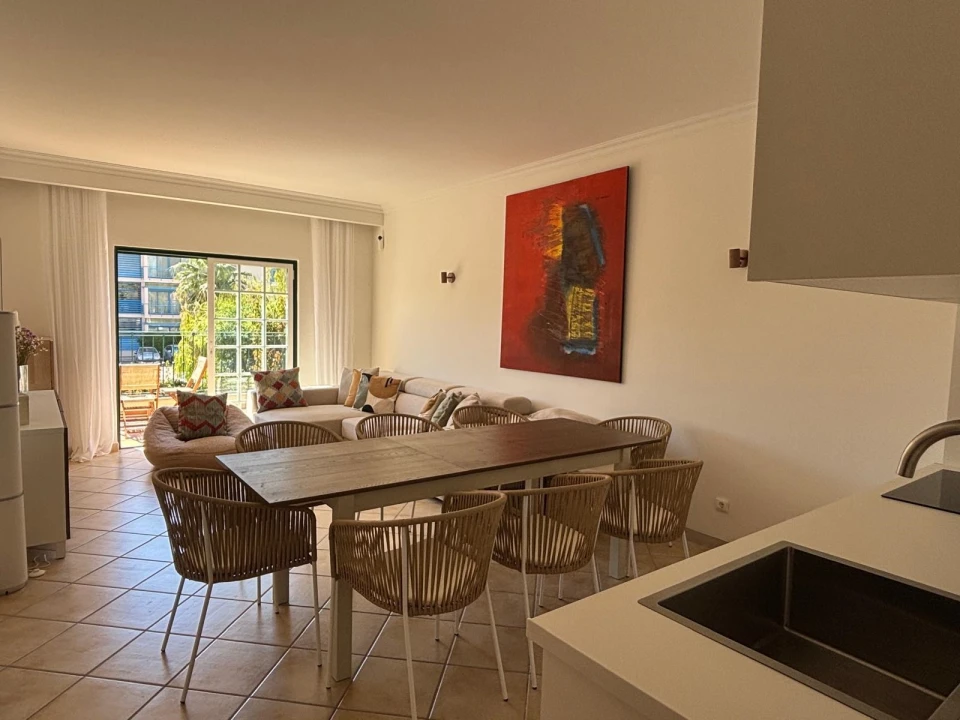 Apartamento T3 para Venda em Quarteira Foto 4