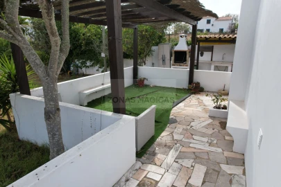 Quinta T2 para Venda em Budens