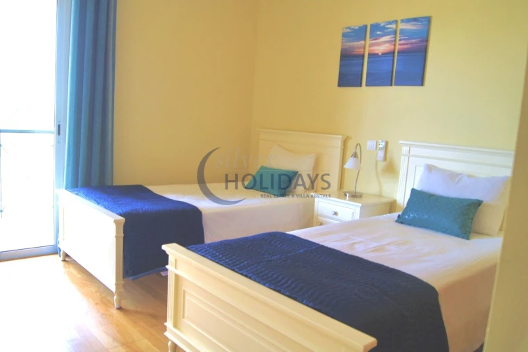 Apartamento T3 para Venda em Quarteira Foto 6