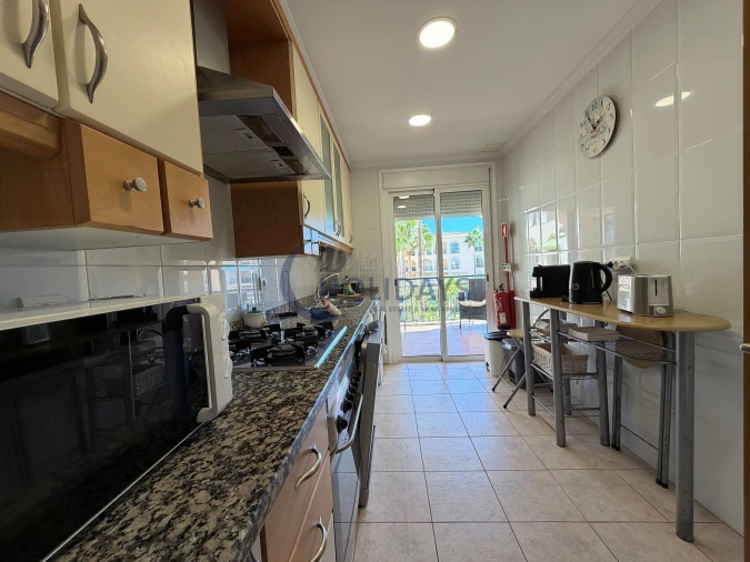 Apartamento T3 para Venda em Quarteira Foto 5