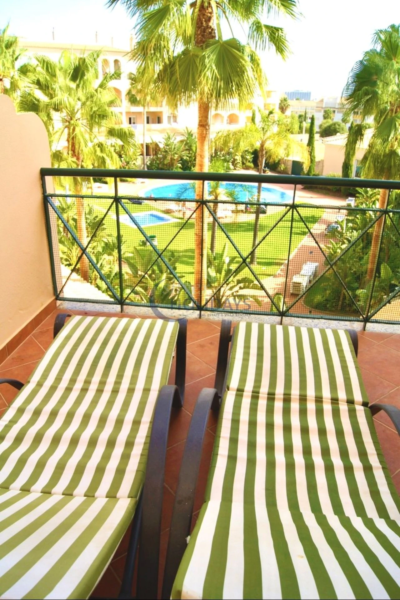 Apartamento T3 para Venda em Quarteira Foto 10