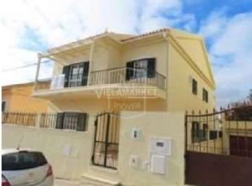 Moradia T3 para Venda em Alverca do Ribatejo e Sobralinho