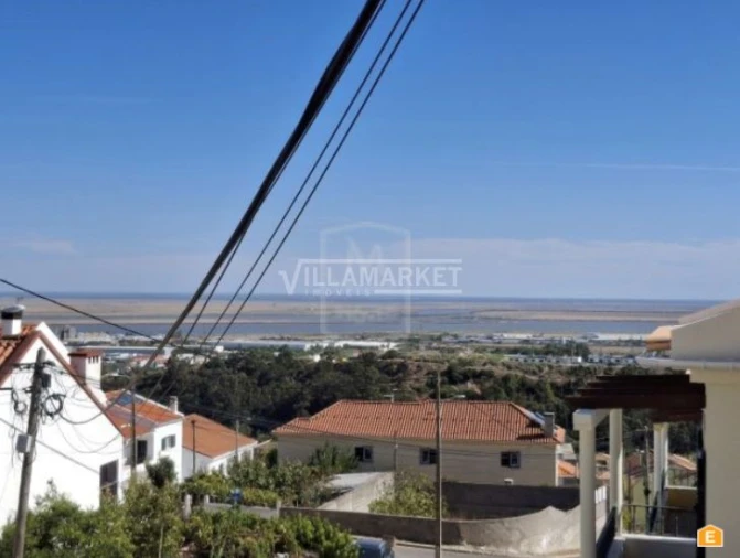 Moradia T3 para Venda em Alverca do Ribatejo e Sobralinho Foto 9