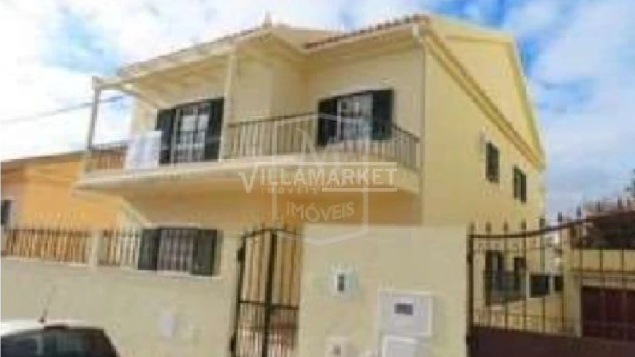 Moradia T3 para Venda em Alverca do Ribatejo e Sobralinho
