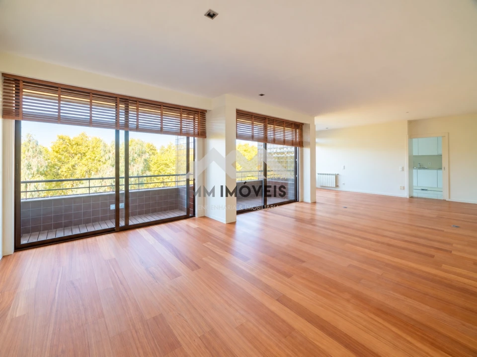 Apartamento T3 para Arrendamento em Aldoar, Foz do Douro e Nevogilde Foto 4
