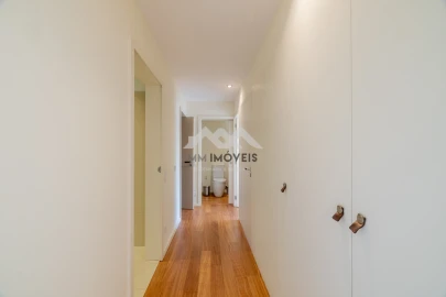 Apartamento T3 para Arrendamento em Aldoar, Foz do Douro e Nevogilde