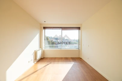 Apartamento T3 para Arrendamento em Aldoar, Foz do Douro e Nevogilde