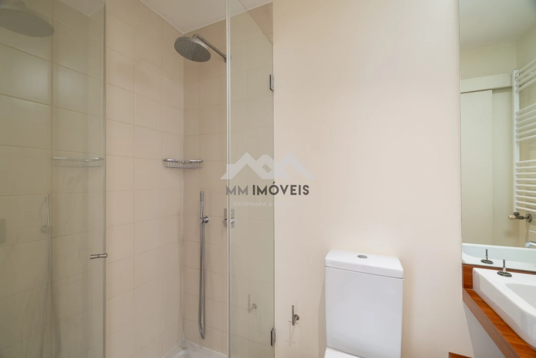 Apartamento T3 para Arrendamento em Aldoar, Foz do Douro e Nevogilde Foto 34