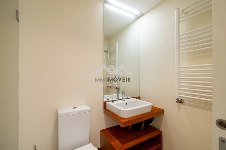 Apartamento T3 para Arrendamento em Aldoar, Foz do Douro e Nevogilde Foto 33