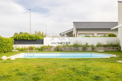 Moradia T3 para Arrendamento em Santa Marinha e São Pedro da Afurada