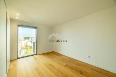 Apartamento T2 para Arrendamento em Bonfim