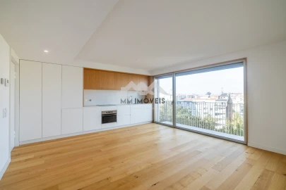 Apartamento T2 para Arrendamento em Bonfim