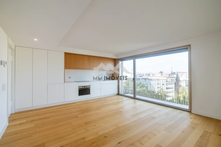 Apartamento T2 para Arrendamento em Bonfim Foto 2
