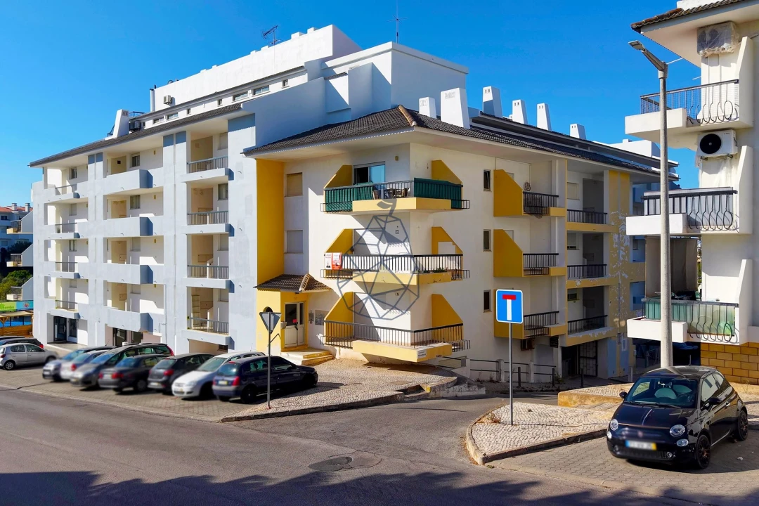 Apartamento T1 para Venda em Alvor Foto 1