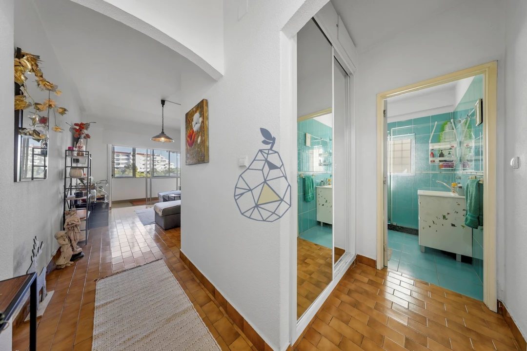 Apartamento T1 para Venda em Alvor Foto 12