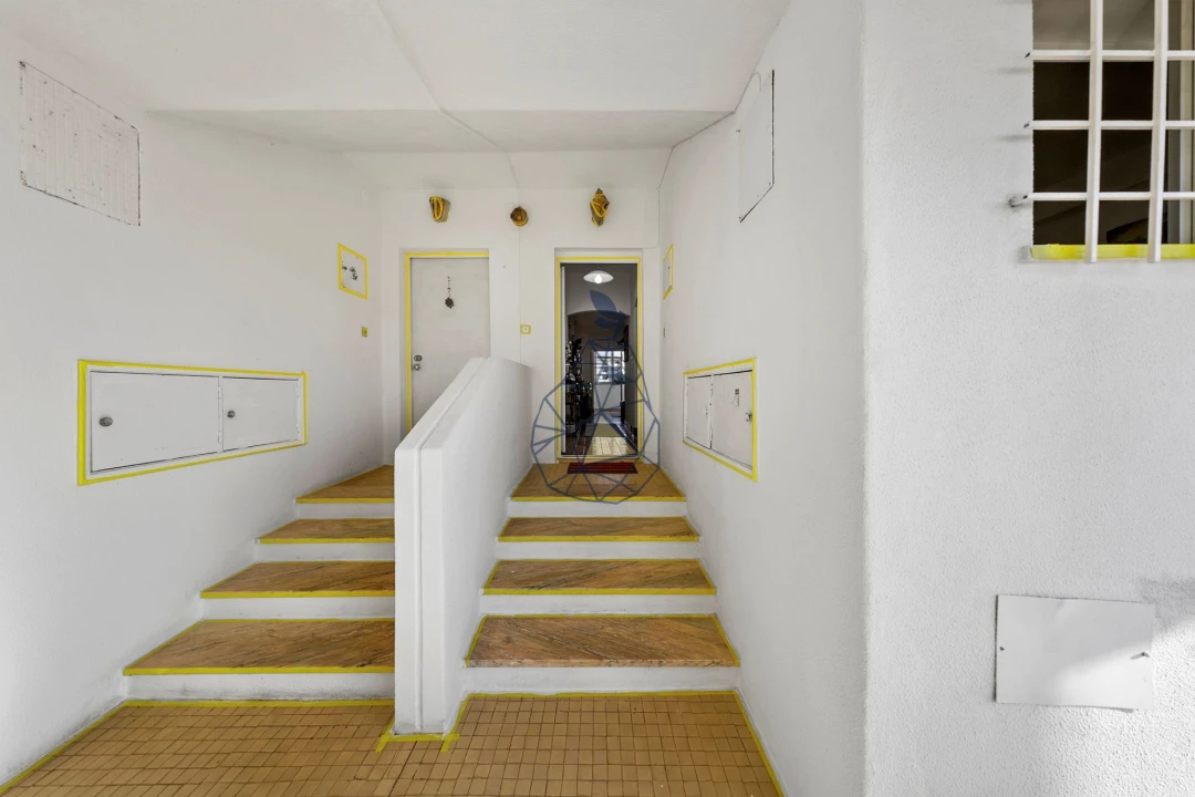 Apartamento T1 para Venda em Alvor Foto 30