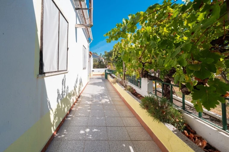 Moradia T4 para Venda em Santo Andre das Tojeiras Foto 8
