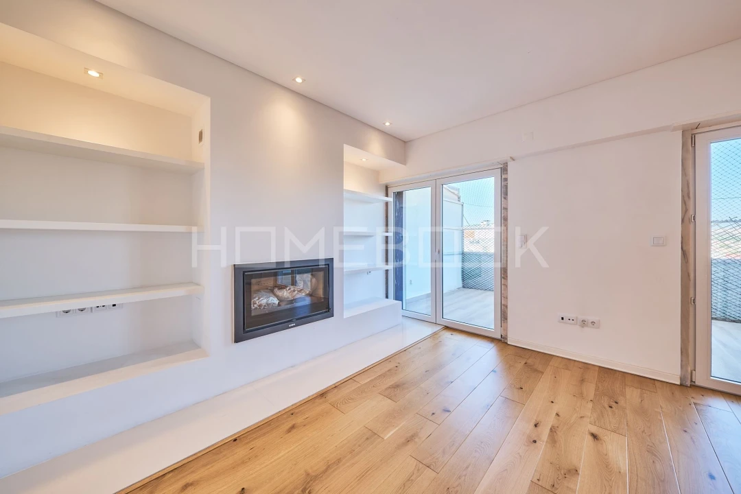 Apartamento T3 para Arrendamento em São Domingos de Benfica Foto 5