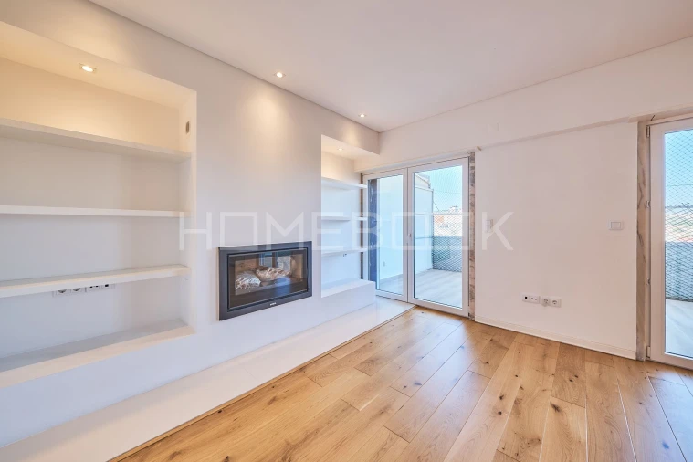 Apartamento T3 para Arrendamento em São Domingos de Benfica Foto 5