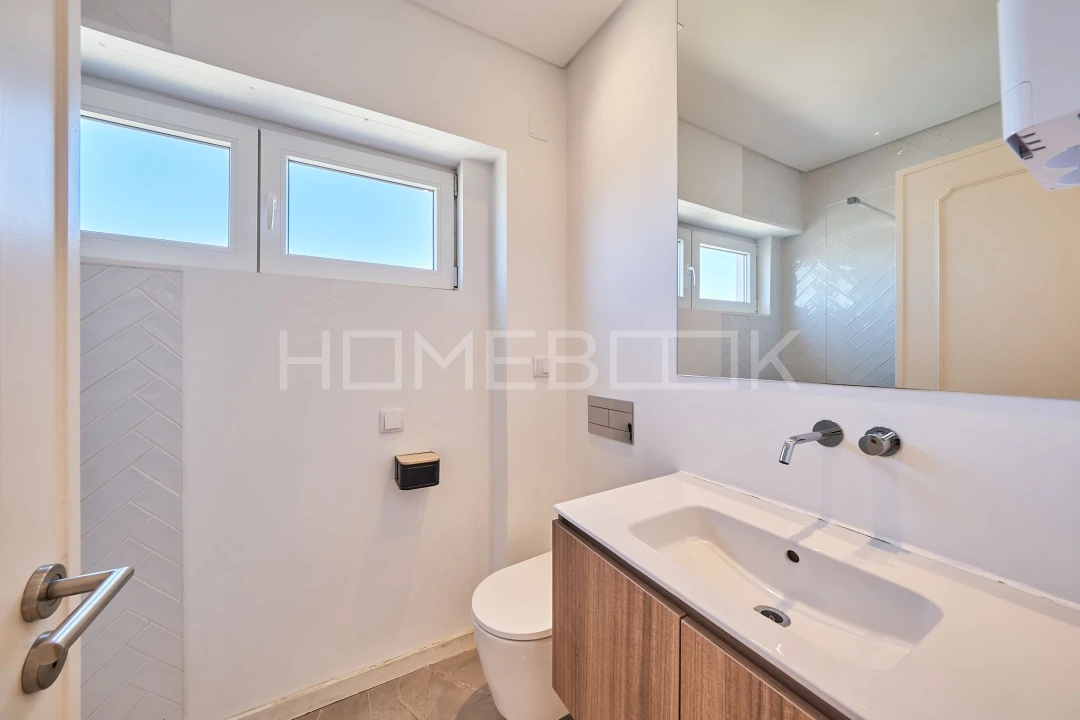 Apartamento T3 para Arrendamento em São Domingos de Benfica Foto 16