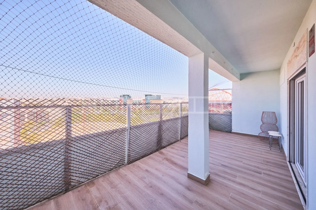 Apartamento T3 para Arrendamento em São Domingos de Benfica Foto 7