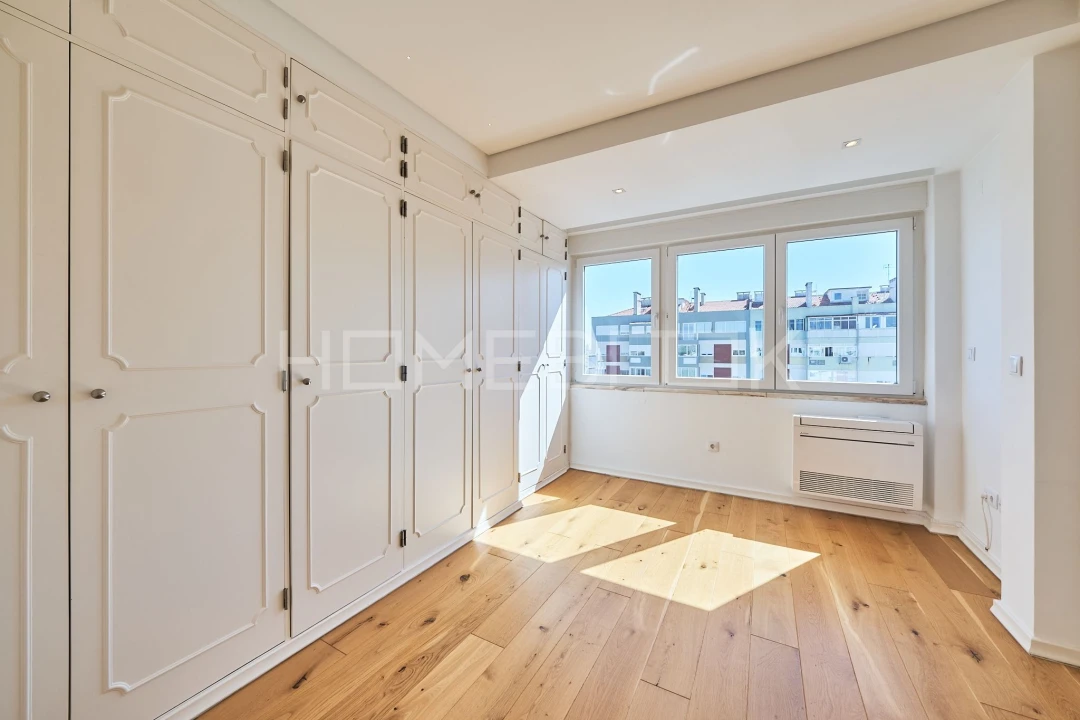 Apartamento T3 para Arrendamento em São Domingos de Benfica Foto 17