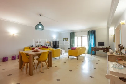 Apartamento T2 para Venda em União das Freguesias de Setúbal
