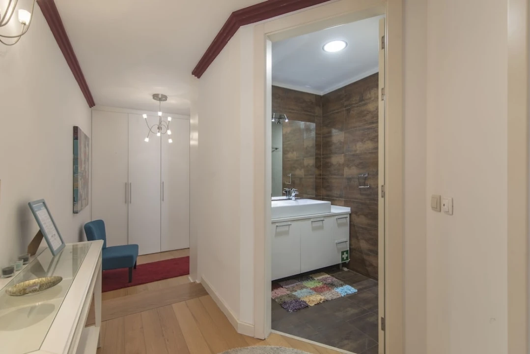 Apartamento T1 para Arrendamento em Avenidas Novas Foto 7