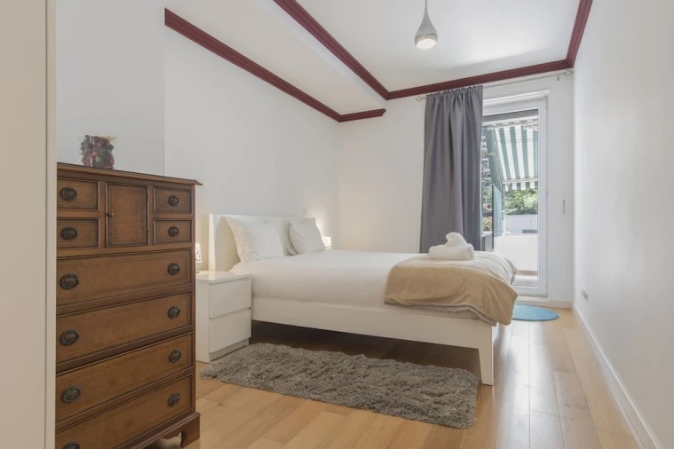 Apartamento T1 para Arrendamento em Avenidas Novas Foto 3