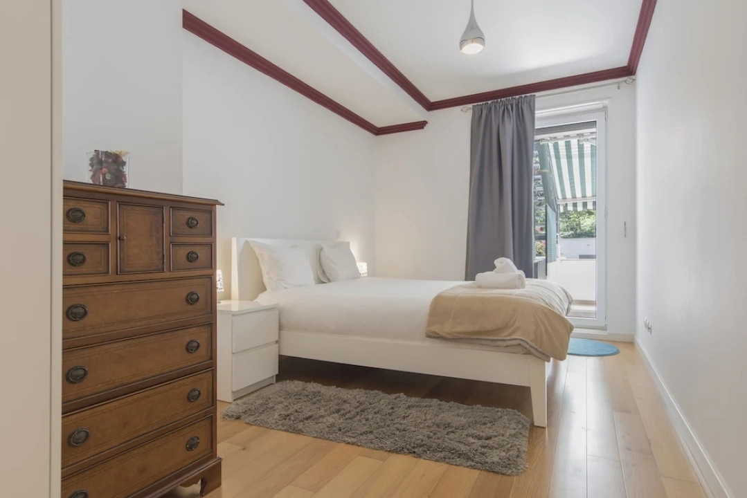 Apartamento T1 para Arrendamento em Avenidas Novas Foto 3