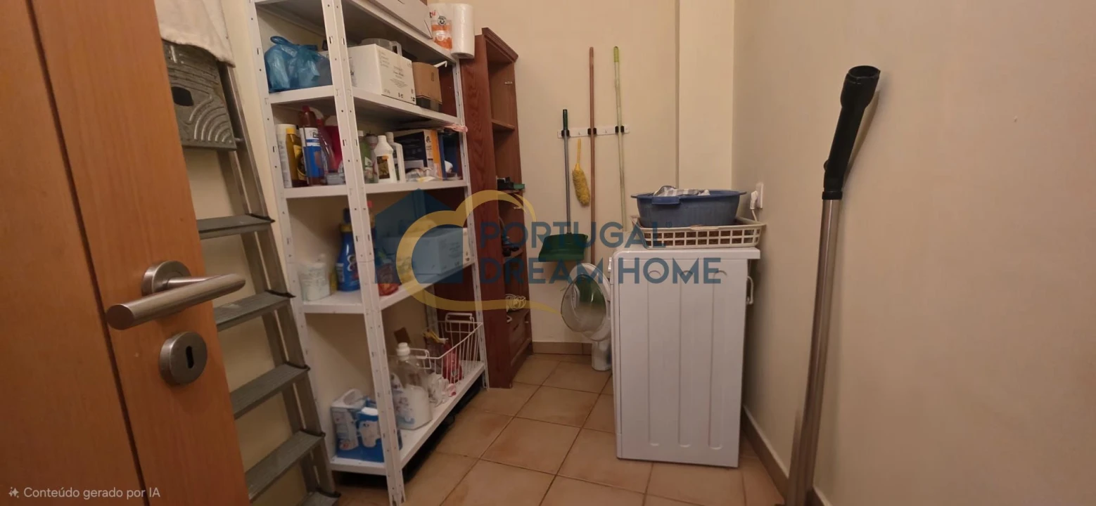 Moradia T4 para Venda em Albufeira e Olhos de Água Foto 6