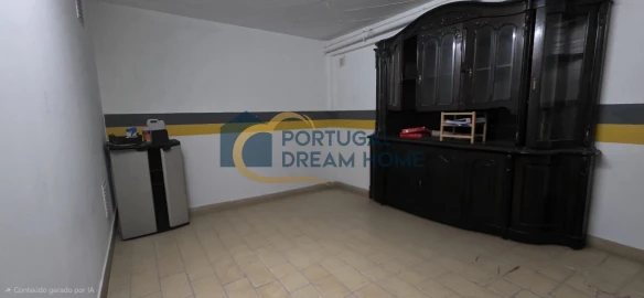 Moradia T4 para Venda em Albufeira e Olhos de Água