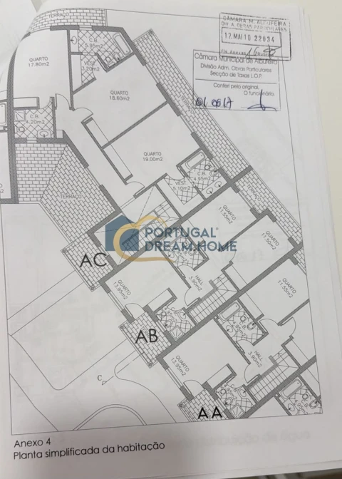 Moradia T4 para Venda em Albufeira e Olhos de Água