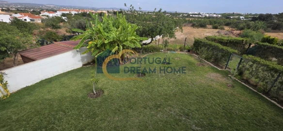 Moradia T4 para Venda em Albufeira e Olhos de Água