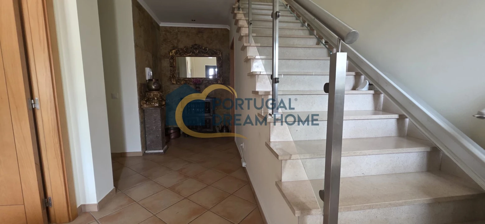 Moradia T4 para Venda em Albufeira e Olhos de Água Foto 2