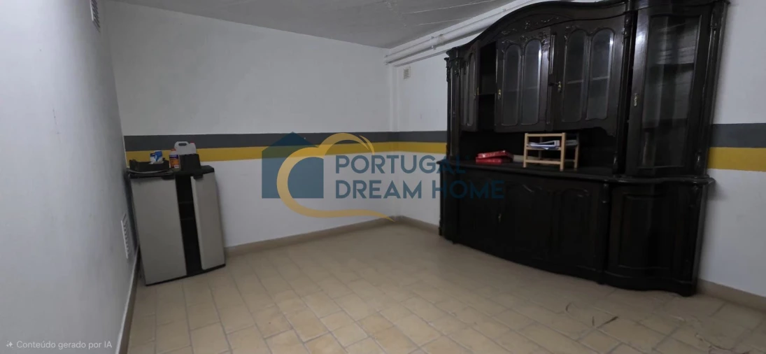 Moradia T4 para Venda em Albufeira e Olhos de Água Foto 28