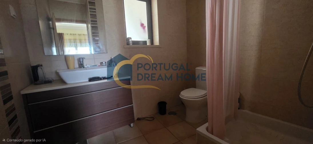Moradia T4 para Venda em Albufeira e Olhos de Água Foto 20