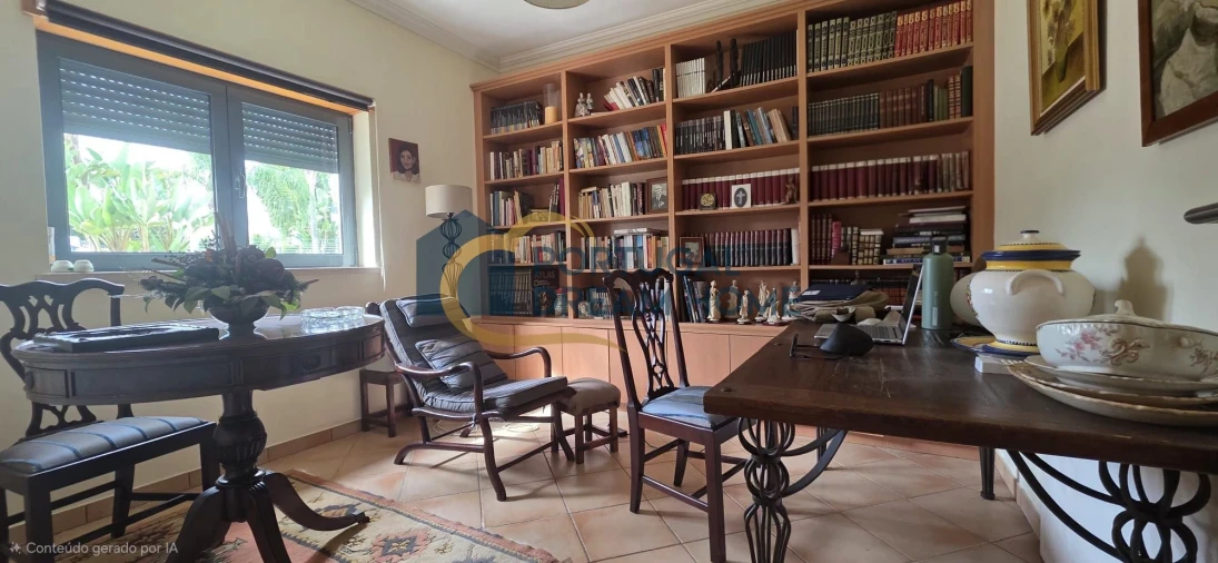 Moradia T4 para Venda em Albufeira e Olhos de Água Foto 3