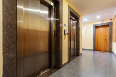 Apartamento T3 para Venda em Santo António dos Cavaleiros e Frielas