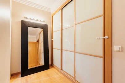 Apartamento T3 para Venda em Santo António dos Cavaleiros e Frielas