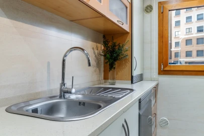 Apartamento T3 para Venda em Santo António dos Cavaleiros e Frielas