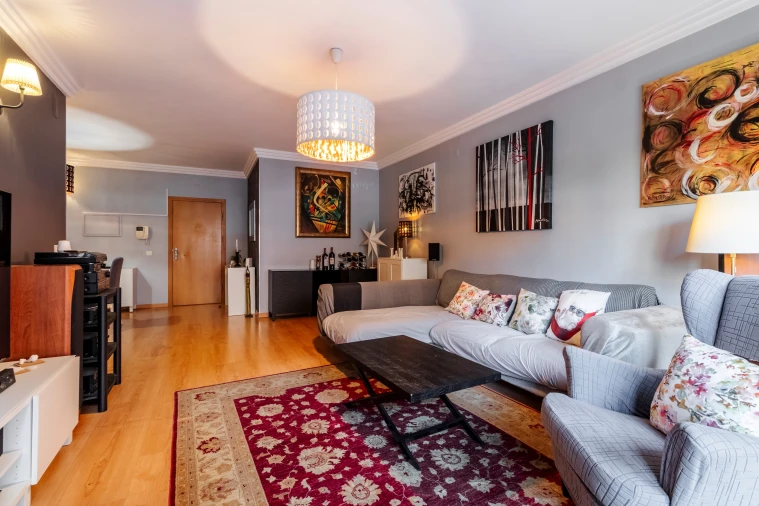 Apartamento T3 para Venda em Santo António dos Cavaleiros e Frielas Foto 10