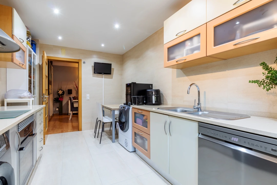 Apartamento T3 para Venda em Santo António dos Cavaleiros e Frielas Foto 20