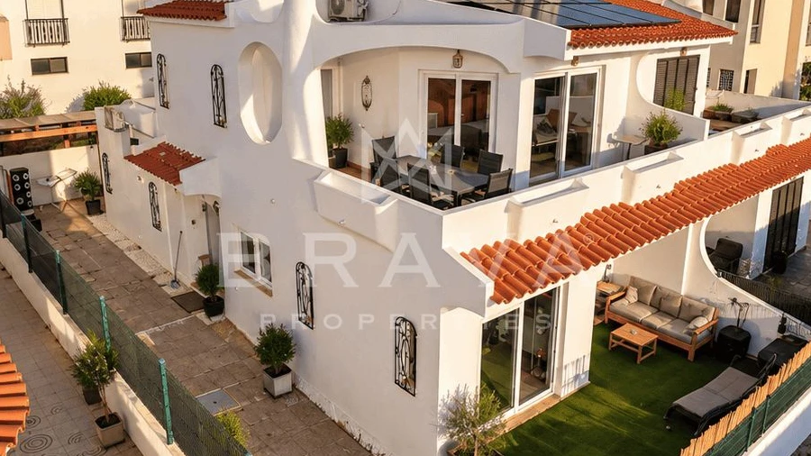Moradia T4 para Arrendamento em Quarteira