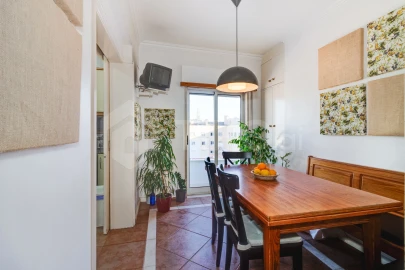 Apartamento T4 para Venda em Corroios