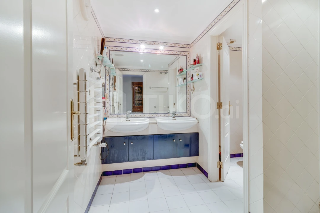 Apartamento T4 para Venda em Corroios Foto 22