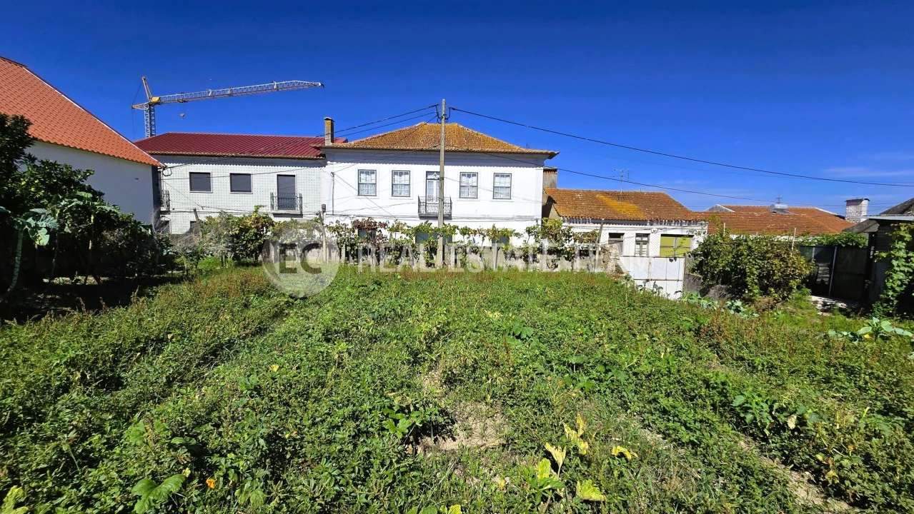 Terreno para Venda em Eixo e Eirol Foto 8