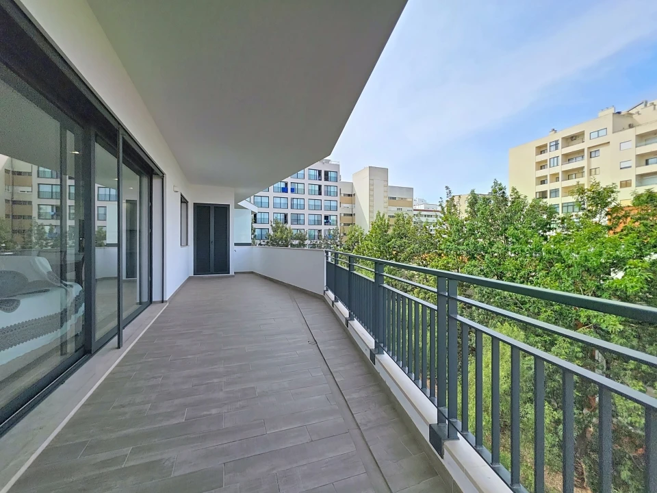 Apartamento T2 para Venda em Portimão Foto 9